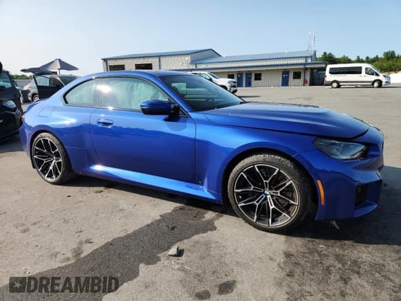 ✅ 2025 BMW M2 • VIN: 3MF23DM03S8F23438 • Lot: 80019465. Listed on Copart with 4,835 mi. Free auction sales archive from the USA and detailed vehicle history report at DreamBid. Image 4.
