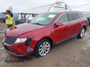 ✅ 2014 Lincoln MKT EcoBoost • VIN: 2LMHJ5AT8EBL56949 • Lot: 41675745. Wystawiony na IAAI z przebiegiem 121 043 mil. Bezpłatny archiwum sprzedaży aukcyjnych z USA i szczegółowy raport historii pojazdu na DreamBid. Zdjęcie 17.