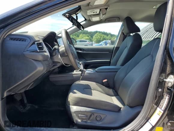 2023 Toyota Camry LE z VIN 4T1C11BK0PU083197, wystawiony jako Copart lot #64838595 z przebiegiem 67 089 mil mil oraz Nie do naprawy • Non repairable. Historia ofert i sprzedaży dostępna na DreamBid. Obrazek 7.