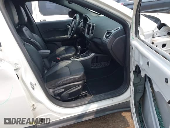 ✅ 2021 Jeep Compass 80th Anniversary • VIN: 3C4NJDEB5MT513242 • Lot: 42886749. Listed on IAAI with 44,362 mi. Free auction sales archive from the USA and detailed vehicle history report at DreamBid. Image 5.