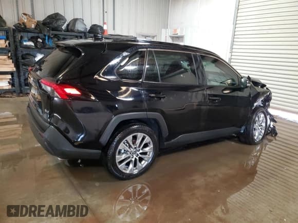 ✅ 2025 Toyota RAV4 XLE Premium • VIN: 2T3C1RFV4SC329382 • Lot: 81642705. Listed on Copart with 1,922 mi. Free auction sales archive from the USA and detailed vehicle history report at DreamBid. Image 3.