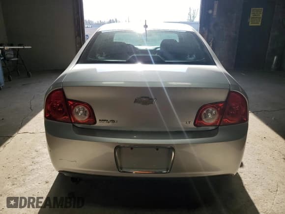 ✅ 2009 Chevrolet Malibu 1LT • VIN: 1G1ZH57B894262612 • Lot: 82481864. Listed on Copart with 104,805 mi. Free auction sales archive from the USA and detailed vehicle history report at DreamBid. Image 6.