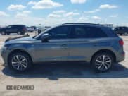 ✅ 2024 Audi Q5 S line Premium • VIN: WA1GAAFY8R2118047 • Лот: 42238627. Опубликован ранее на IAAI с пробегом 7 855 миль. Бесплатный доступ к архиву аукционных продаж из США и подробный отчёт об истории автомобиля на DreamBid. Изображение 14.