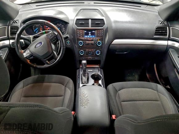 ✅ 2017 Ford Explorer XLT • VIN: 1FM5K7DH2HGC09148 • Lot: 95502785. Listed on Copart with 182,132 mi. Free auction sales archive from the USA and detailed vehicle history report at DreamBid. Image 8.