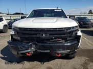 ✅ 2021 Chevrolet Silverado 1500 LT Trail Boss • VIN: 1GCPYFED0MZ287721 • Lot: 85778525. Wystawiony na Copart z przebiegiem 69 174 mil. Bezpłatny archiwum sprzedaży aukcyjnych z USA i szczegółowy raport historii pojazdu na DreamBid. Zdjęcie 5.