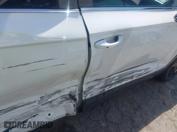 ✅ 2022 Volkswagen Taos SE • VIN: 3VVLX7B26NM090163 • Lot: 42032291. Listed on IAAI with 44,634 mi. Free auction sales archive from the USA and detailed vehicle history report at DreamBid. Image 20.