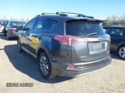✅ 2016 Toyota RAV4 XLE • VIN: JTMRJREVXGD012558 • Lot: 43809666. Listed on IAAI with 185,772 mi. Free auction sales archive from the USA and detailed vehicle history report at DreamBid. Image 3.