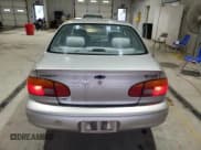 ✅ 1998 Chevrolet Prizm Lsi • VIN: 1Y1SK5288WZ403310 • Lot: 83931875. Wystawiony na Copart z przebiegiem 112 491 mil. Bezpłatny archiwum sprzedaży aukcyjnych z USA i szczegółowy raport historii pojazdu na DreamBid. Zdjęcie 6.