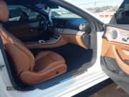 ✅ 2018 Mercedes-Benz E 400 • VIN: WDD1K6FB2JF042782 • Lot: 42987508. Wystawiony na IAAI z przebiegiem 75 257 mil. Bezpłatny archiwum sprzedaży aukcyjnych z USA i szczegółowy raport historii pojazdu na DreamBid. Zdjęcie 5.