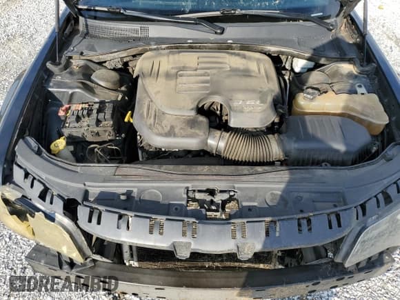 ✅ 2013 Chrysler 300 S • VIN: 2C3CCAGG9DH619327 • Lot: 63102615. Listed on Copart with 212,012 mi. Free auction sales archive from the USA and detailed vehicle history report at DreamBid. Image 11.