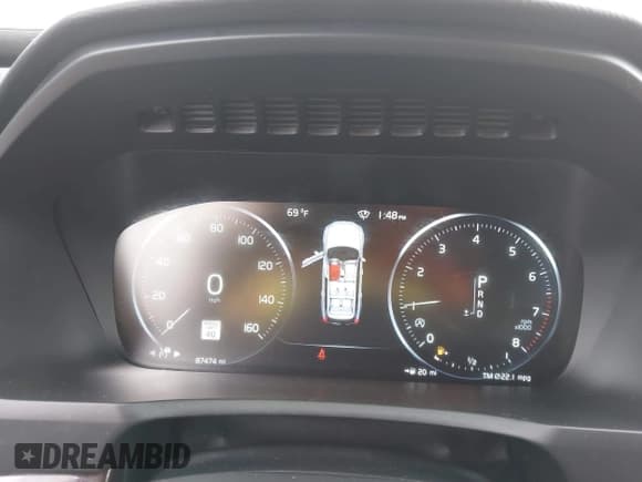 ✅ 2018 Volvo XC90 Momentum • VIN: YV4102PK9J1386868 • Lot: 42102125. Listed on IAAI with 87,474 mi. Free auction sales archive from the USA and detailed vehicle history report at DreamBid. Image 7.