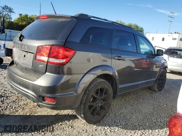 ✅ 2017 Dodge Journey GT • VIN: 3C4PDDEG2HT685441 • Lot: 85664395. Listed on Copart with 101,984 mi. Free auction sales archive from the USA and detailed vehicle history report at DreamBid. Image 3.