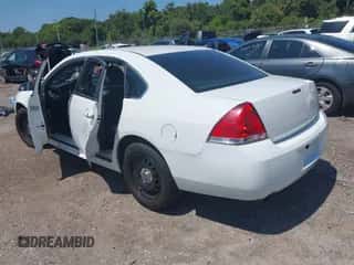 2013 Chevrolet Impala Police with VIN 2G1WD5E35D1221501, listed as a IAAI auction lot 43269727 with 95,859 mi miles and . Bid and sale history available at DreamBid. Image 3.