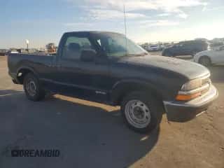 ✅ 1999 Chevrolet S-10 • VIN: 1GCCS144XX8148825 • Лот: 80348714. Опубликован ранее на Copart с пробегом 215 735 миль. Бесплатный доступ к архиву аукционных продаж из США и подробный отчёт об истории автомобиля на DreamBid. Изображение 4.