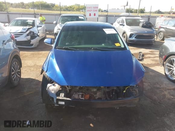 ✅ 2018 Hyundai Elantra SEL • VIN: 5NPD84LF0JH287717 • Лот: 43322828. Опубликован ранее на IAAI с пробегом 76 398 миль. Бесплатный доступ к архиву аукционных продаж из США и подробный отчёт об истории автомобиля на DreamBid. Изображение 13.