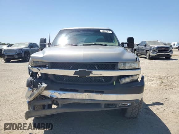 ✅ 2001 Chevrolet Silverado 2500HD • VIN: 1GCHK231X1F188974 • Lot: 57675615. Wystawiony na Copart z przebiegiem 109 852 mil. Bezpłatny archiwum sprzedaży aukcyjnych z USA i szczegółowy raport historii pojazdu na DreamBid. Zdjęcie 5.