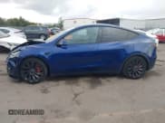 ✅ 2023 Tesla Model Y Performance • VIN: 7SAYGDEF1PF834554 • Lot: 43713737. Wystawiony na IAAI z przebiegiem 23 858 mil. Bezpłatny archiwum sprzedaży aukcyjnych z USA i szczegółowy raport historii pojazdu na DreamBid. Zdjęcie 15.