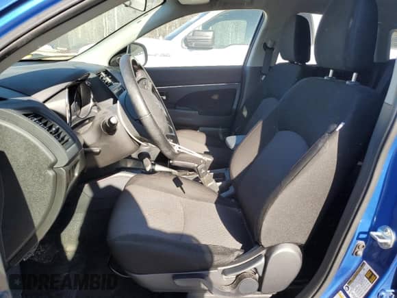 2019 Mitsubishi Outlander ES с VIN JA4AR3AU8KU007975, выставлен на аукционе Copart как лот 50394315 с пробегом 70 490 миль миль и Списание • Salvage title. История ставок и продаж доступна на DreamBid. Изображение 7.