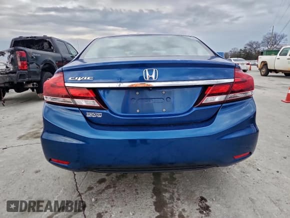 ✅ 2014 Honda Civic LX • VIN: 19XFB2F55EE230070 • Лот: 94385405. Опубликован ранее на Copart с пробегом 132 696 миль. Бесплатный доступ к архиву аукционных продаж из США и подробный отчёт об истории автомобиля на DreamBid. Изображение 6.