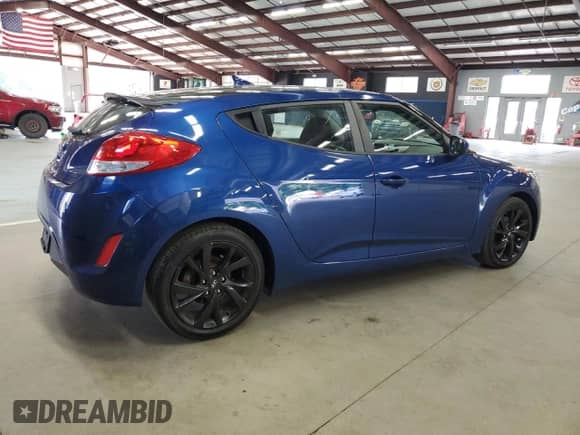 2017 Hyundai Veloster с VIN KMHTC6AD7HU315662, выставлен на аукционе Copart как лот 61096124 с пробегом 121 642 миль миль и Чистый • Clean title. История ставок и продаж доступна на DreamBid. Изображение 3.