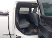 ✅ 2013 Ram 2500 Tradesman • VIN: 3C6UR5HL0DG580930 • Lot: 43697234. Wystawiony na IAAI z przebiegiem 68 246 mil. Bezpłatny archiwum sprzedaży aukcyjnych z USA i szczegółowy raport historii pojazdu na DreamBid. Zdjęcie 8.