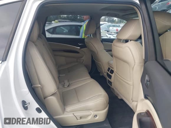 ✅ 2018 Acura MDX Technology • VIN: 5J8YD4H58JL024157 • Lot: 42781471. Listed on IAAI with 108,735 mi. Free auction sales archive from the USA and detailed vehicle history report at DreamBid. Image 8.