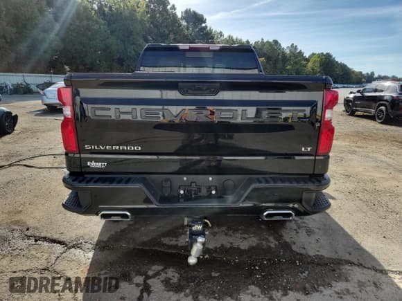 ✅ 2025 Chevrolet Silverado 1500 LT Trail Boss • VIN: 3GCUKFED7SG121973 • Lot: 89661525. Wystawiony na Copart z przebiegiem 11 641 mil. Bezpłatny archiwum sprzedaży aukcyjnych z USA i szczegółowy raport historii pojazdu na DreamBid. Zdjęcie 6.