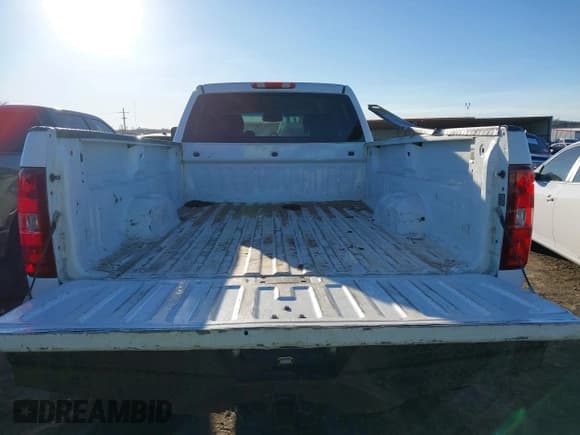 ✅ 2013 Chevrolet Silverado 2500HD LT • VIN: 1GC1KXCG5DF105913 • Lot: 41680856. Listed on IAAI with 190,114 mi. Free auction sales archive from the USA and detailed vehicle history report at DreamBid. Image 17.