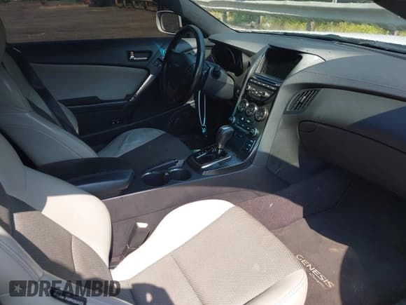 ✅ 2013 Hyundai Genesis Coupe Premium • VIN: KMHHT6KD4DU097582 • Lot: 42589536. Wystawiony na IAAI z przebiegiem 114 935 mil. Bezpłatny archiwum sprzedaży aukcyjnych z USA i szczegółowy raport historii pojazdu na DreamBid. Zdjęcie 5.