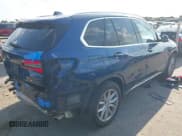 ✅ 2020 BMW X5 sDrive40i • VIN: 5UXCR4C07L9C49693 • Lot: 43263987. Wystawiony na IAAI z przebiegiem 50 000 mil. Bezpłatny archiwum sprzedaży aukcyjnych z USA i szczegółowy raport historii pojazdu na DreamBid. Zdjęcie 4.