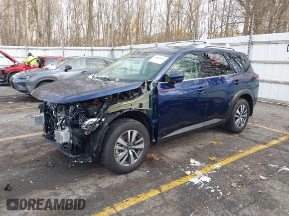 ✅ 2025 Nissan Pathfinder SL • VIN: 5N1DR3CC6SC235868 • Lot: 43664107. Wystawiony na IAAI z przebiegiem 2 749 mil. Bezpłatny archiwum sprzedaży aukcyjnych z USA i szczegółowy raport historii pojazdu na DreamBid. Zdjęcie 2.