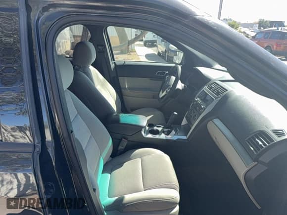 ✅ 2013 Ford Explorer • VIN: 1FM5K7B95DGB79570 • Lot: 84998585. Listed on Copart with 147,651 mi. Free auction sales archive from the USA and detailed vehicle history report at DreamBid. Image 5.