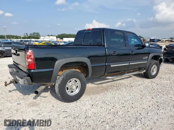 ✅ 2006 Chevrolet Silverado 2500HD LT1 • VIN: 1GCHC23216F119426 • Lot: 59610945. Wystawiony na Copart z przebiegiem 219 581 mil. Bezpłatny archiwum sprzedaży aukcyjnych z USA i szczegółowy raport historii pojazdu na DreamBid. Zdjęcie 3.