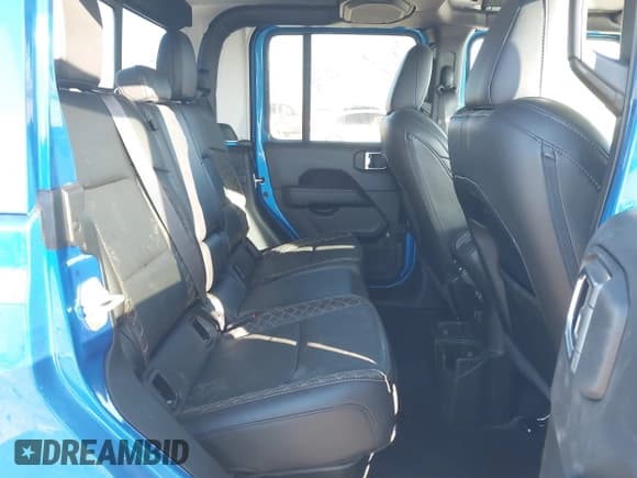 ✅ 2023 Jeep Gladiator Overland • VIN: 1C6HJTFG1PL556842 • Лот: 41325860. Опубликован ранее на IAAI с пробегом 9 737 миль. Бесплатный доступ к архиву аукционных продаж из США и подробный отчёт об истории автомобиля на DreamBid. Изображение 8.