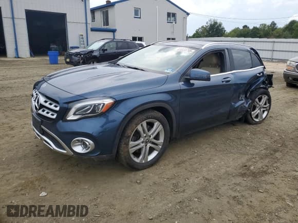 ✅ 2020 Mercedes-Benz GLA 250 • VIN: WDCTG4GB0LJ669000 • Лот: 83800795. Опубликован ранее на Copart с пробегом 115 308 миль. Бесплатный доступ к архиву аукционных продаж из США и подробный отчёт об истории автомобиля на DreamBid. Изображение 1.