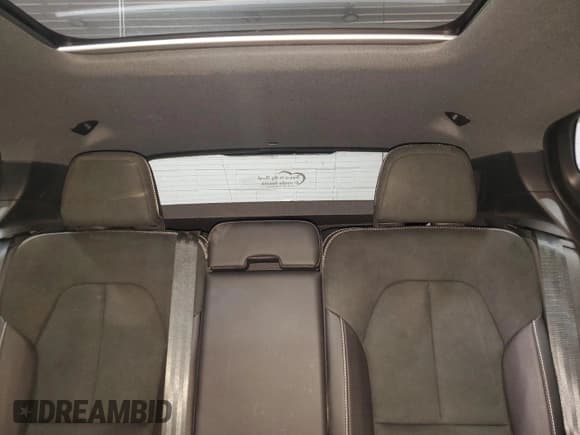 ✅ 2021 Volvo XC40 R-Design • VIN: YV4162UM4M2449345 • Лот: 67724815. Опубликован ранее на Copart с пробегом Не указан. Бесплатный доступ к архиву аукционных продаж из США и подробный отчёт об истории автомобиля на DreamBid. Изображение 10.