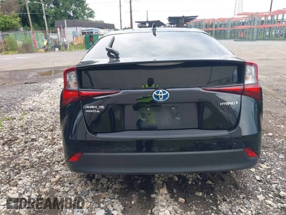 2022 Toyota Prius LE с VIN JTDL9MFU1N3033809, выставлен на аукционе IAAI как лот 39898273 с пробегом 102 460 миль миль и . История ставок и продаж доступна на DreamBid. Изображение 16.