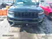 2024 Jeep Grand Cherokee Limited с VIN 1C4RJJBG8R8941215, выставлен на аукционе IAAI как лот 42372706 с пробегом 37 679 миль миль и . История ставок и продаж доступна на DreamBid. Изображение 6.