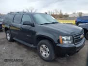✅ 2013 Chevrolet Suburban LT • VIN: 1GNSKJE77DR346277 • Lot: 43679072. Listed on IAAI with 435,900 mi. Free auction sales archive from the USA and detailed vehicle history report at DreamBid. Image 1.