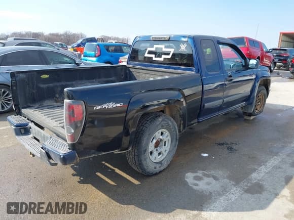 ✅ 2004 Chevrolet Colorado LS Z71 • VIN: 1GCDT196048188709 • Lot: 41685930. Listed on IAAI with 153,673 mi. Free auction sales archive from the USA and detailed vehicle history report at DreamBid. Image 4.