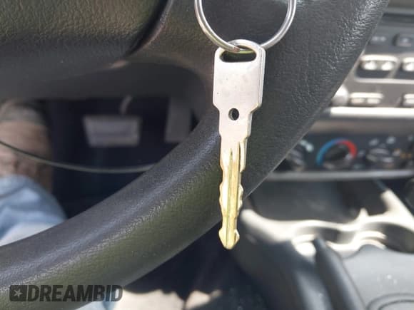 ✅ 2004 Chevrolet Cavalier • VIN: 1G1JC12F347200251 • Lot: 42871280. Listed on IAAI with 73,710 mi. Free auction sales archive from the USA and detailed vehicle history report at DreamBid. Image 11.