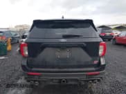 ✅ 2021 Ford Explorer ST • VIN: 1FM5K8GC5MGA17190 • Lot: 41935751. Wystawiony na IAAI z przebiegiem 72 143 mil. Bezpłatny archiwum sprzedaży aukcyjnych z USA i szczegółowy raport historii pojazdu na DreamBid. Zdjęcie 16.