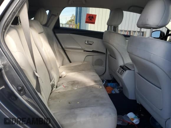 ✅ 2010 Toyota Venza • VIN: 4T3ZK3BB5AU021957 • Lot: 82511285. Listed on Copart with 217,853 mi. Free auction sales archive from the USA and detailed vehicle history report at DreamBid. Image 11.