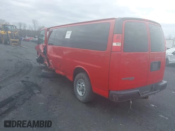 ✅ 2013 Chevrolet Express Passenger 1LS • VIN: 1GAZGZFA0D1175302 • Lot: 41966297. Listed on IAAI with 89,514 mi. Free auction sales archive from the USA and detailed vehicle history report at DreamBid. Image 3.