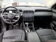 ✅ 2022 Hyundai Tucson SEL • VIN: 5NMJCCAE4NH085472 • Lot: 72033132. Wystawiony na Copart z przebiegiem 12 564 mil. Bezpłatny archiwum sprzedaży aukcyjnych z USA i szczegółowy raport historii pojazdu na DreamBid. Zdjęcie 8.