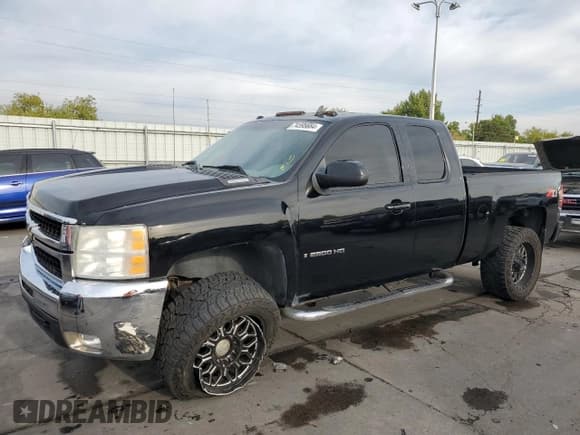 ✅ 2008 Chevrolet Silverado 2500HD 1LT • VIN: 1GCHK29678E155675 • Lot: 74595684. Wystawiony na Copart z przebiegiem 206 055 mil. Bezpłatny archiwum sprzedaży aukcyjnych z USA i szczegółowy raport historii pojazdu na DreamBid. Zdjęcie 1.