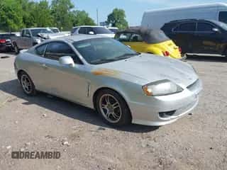 2006 Hyundai Tiburon GT с VIN KMHHN65F86U216664, выставлен на аукционе IAAI как лот 42550889 с пробегом 137 194 миль миль и . История ставок и продаж доступна на DreamBid. Изображение 1.