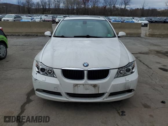 ✅ 2007 BMW 3 Series 328xi • VIN: WBAVC93537KX57382 • Lot: 92883625. Wystawiony na Copart z przebiegiem 164 930 mil. Bezpłatny archiwum sprzedaży aukcyjnych z USA i szczegółowy raport historii pojazdu na DreamBid. Zdjęcie 5.
