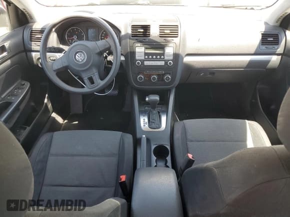 ✅ 2010 Volkswagen Jetta S • VIN: 3VWJZ7AJ3AM041700 • Lot: 61203965. Wystawiony na Copart z przebiegiem 154 595 mil. Bezpłatny archiwum sprzedaży aukcyjnych z USA i szczegółowy raport historii pojazdu na DreamBid. Zdjęcie 8.