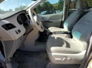 ✅ 2012 Toyota Sienna XLE AAS • VIN: 5TDYK3DCXCS231525 • Lot: 90918155. Listed on Copart with 93,702 mi. Free auction sales archive from the USA and detailed vehicle history report at DreamBid. Image 7.